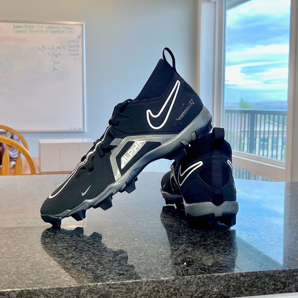 Nike Alpha Menace 3 Shark Black Football Cleats CV0584-010--- Size 12M Wide!
